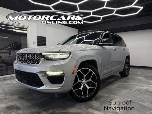 2022 Jeep Grand Cherokee Summit