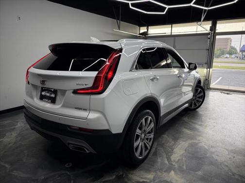 2023 Cadillac XT4 Premium Luxury