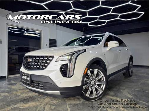 2023 Cadillac XT4 Premium Luxury