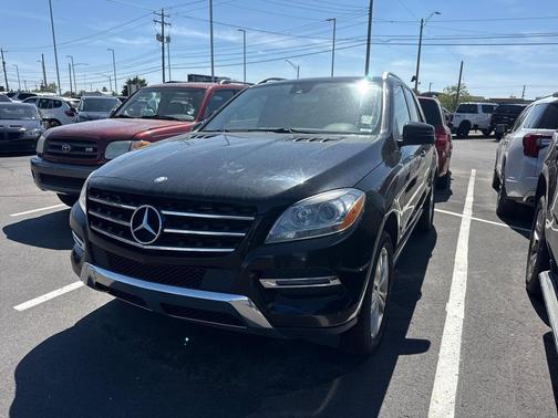 Black 2013 Mercedes-Benz M-Class 4MATIC