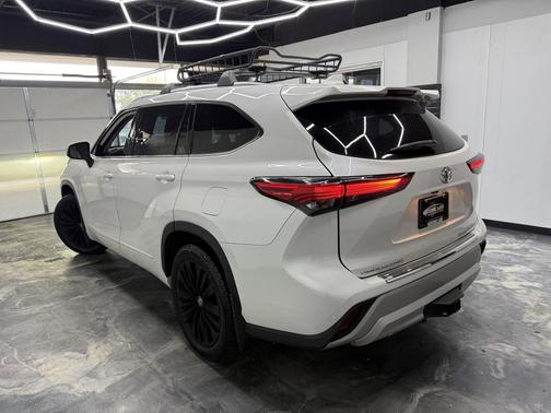 Blizzard Pearl 2021 Toyota Highlander Platinum