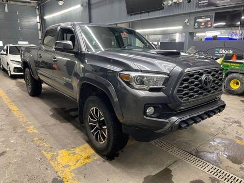 2021 Toyota Tacoma 