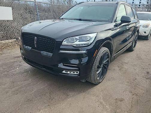 Infinite Black Metallic Clearcoat 2023 Lincoln Aviator Reserve AWD
