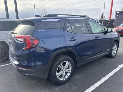 Marine Metallic 2023 GMC Terrain SLE
