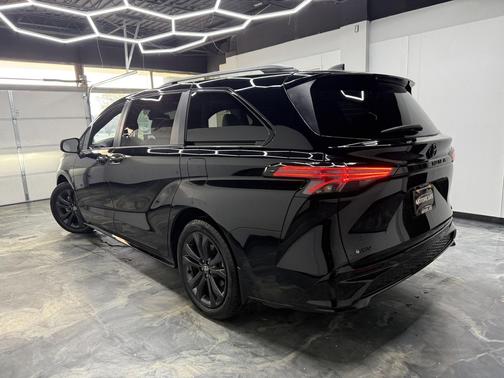 Midnight Black Metallic 2026 Toyota Sienna XSE 7 Passenger
