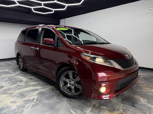 2017 Toyota Sienna SE Premium