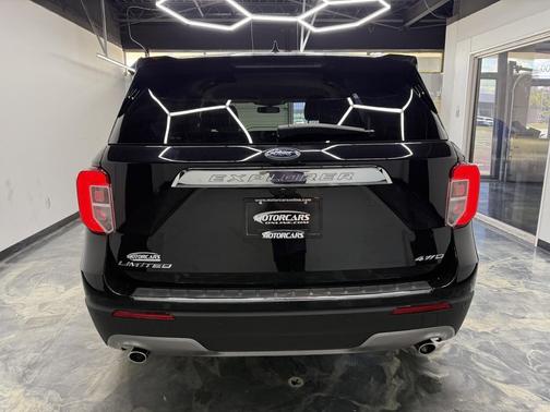 Agate Black Metallic 2021 Ford Explorer Limited