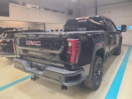 Onyx Black 2024 GMC Sierra 2500 Denali