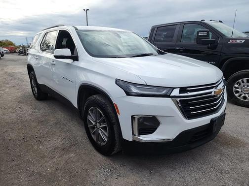2022 Chevrolet Traverse LT Cloth