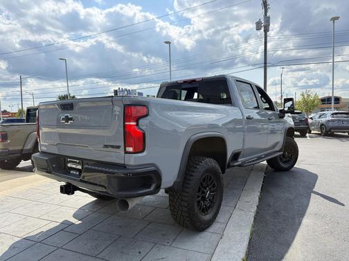 2025 Chevrolet Silverado 2500 4WD Crew Cab Standard Bed ZR2