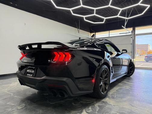 2024 Ford Mustang Dark Horse Fastback