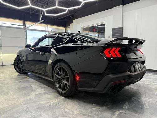 2024 Ford Mustang Dark Horse Fastback
