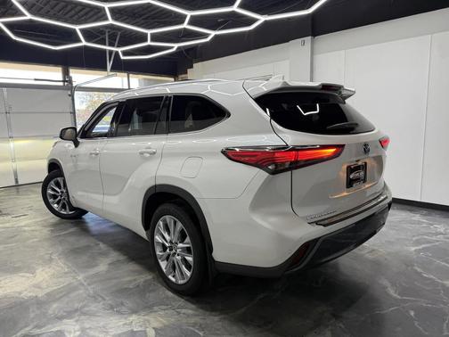 2020 Toyota Highlander Hybrid Limited