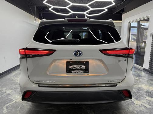 2020 Toyota Highlander Hybrid Limited
