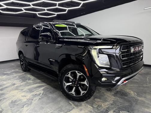 2025 GMC Yukon XL AT4