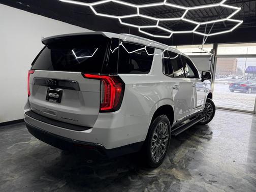 2023 GMC Yukon Denali Ultimate