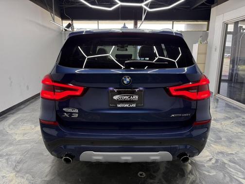 Black Sapphire Metallic 2022 BMW X3 xDrive30i