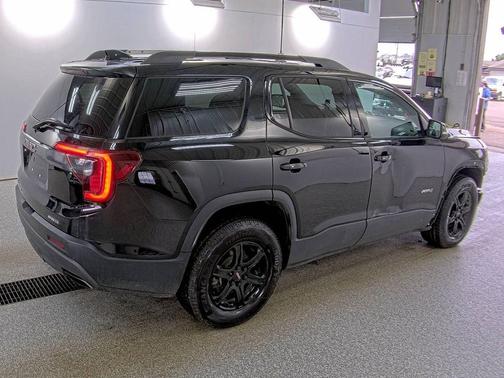 Ebony Twilight Metallic 2022 GMC Acadia AWD AT4