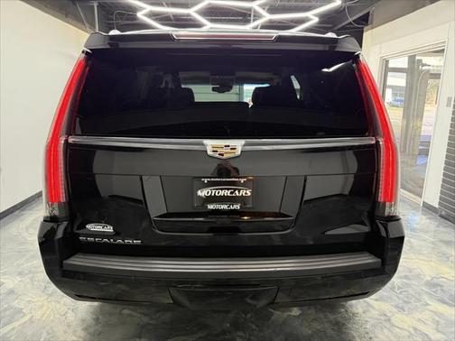 2016 Cadillac Escalade Premium