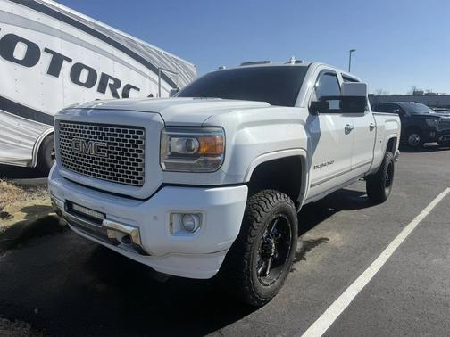 2015 GMC Sierra 2500 Denali