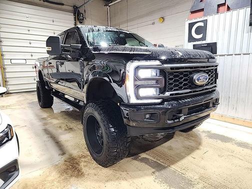 2023 Ford F-250 XLT