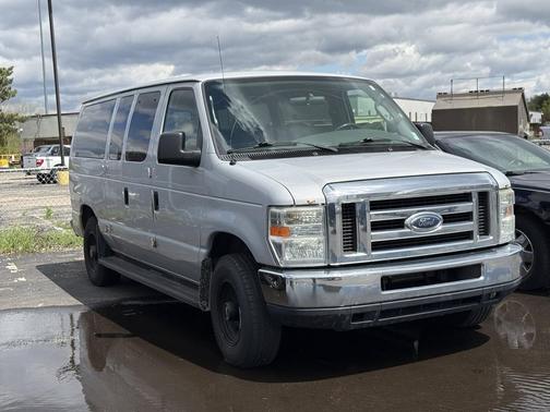 Silver Clearcoat Metallic 2008 Ford E150 Base