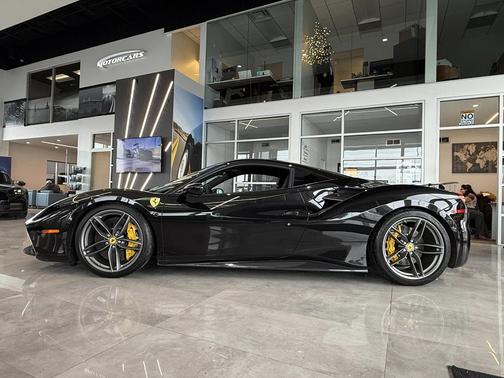 2016 Ferrari 488 GTB Spider
