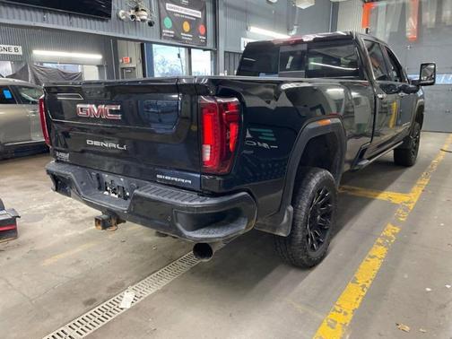 2023 GMC Sierra 2500 Denali