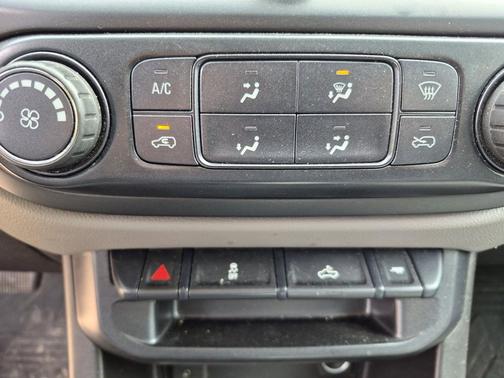 Black 2018 Chevrolet Colorado WT