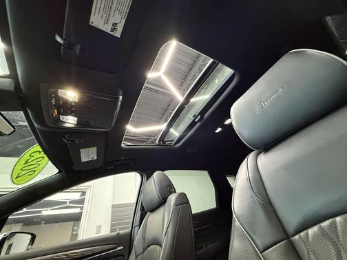 2023 Buick Enclave Avenir AWD