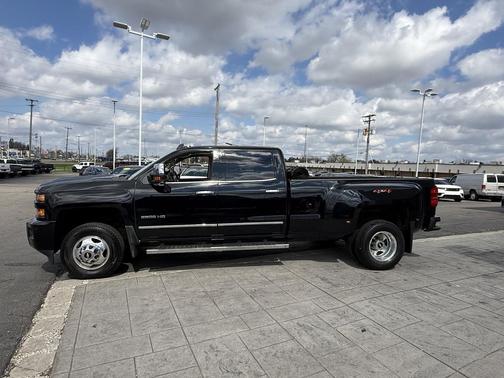 Black 2019 Chevrolet Silverado 3500 LTZ