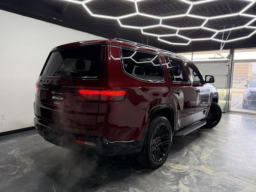 Baltic Grey Metallic 2024 Jeep Wagoneer Series II Carbide