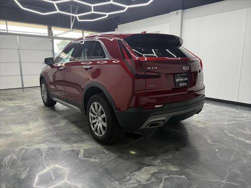 2023 Cadillac XT4 Premium Luxury