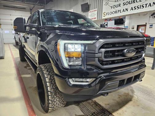 Agate Black Metallic 2023 Ford F-150 XLT