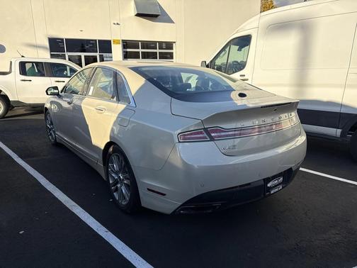 2014 Lincoln MKZ Base