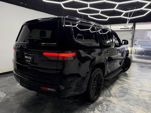 2024 Jeep Wagoneer Series II Carbide