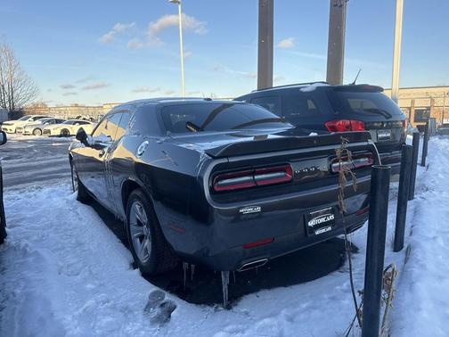 2021 Dodge Challenger SXT