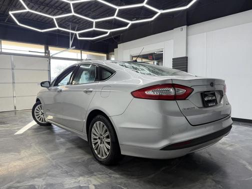 2013 Ford Fusion Hybrid SE Hybrid