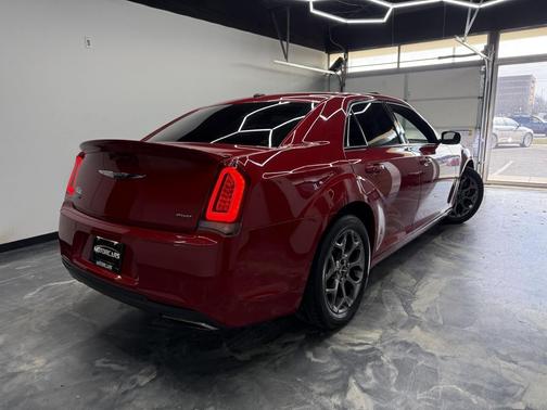 2016 Chrysler 300 S