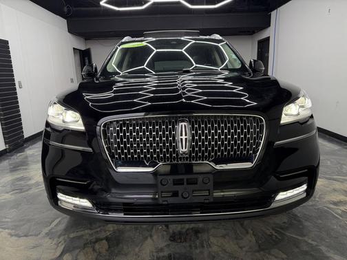 Infinite Black Metallic 2020 Lincoln Aviator Reserve AWD