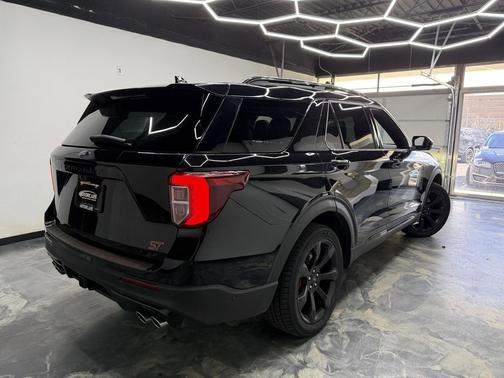 Agate Black Metallic 2020 Ford Explorer ST