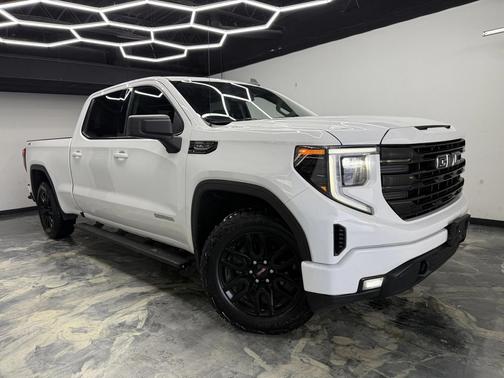 2022 GMC Sierra 1500 Elevation