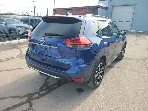 2017 Nissan Rogue Platinum