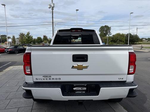 Summit White 2018 Chevrolet Silverado 1500 LTZ