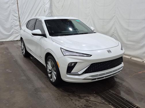 White 2024 Buick Envista Avenir FWD