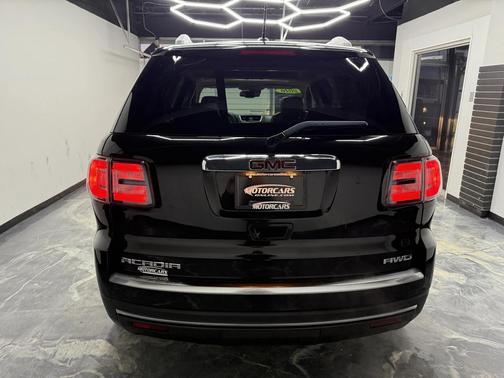 2016 GMC Acadia SLT-1