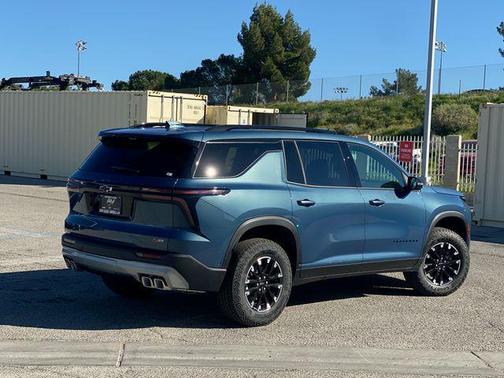 Lakeshore Blue 2026 Chevrolet Traverse AWD Z71
