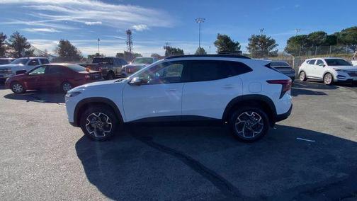 Summit White 2026 Chevrolet Trax LT