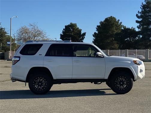 2017 Toyota 4Runner SR5 Premium