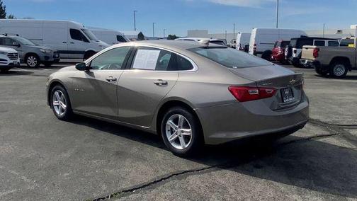 Mineral Gray Metallic 2024 Chevrolet Malibu FWD 1LT